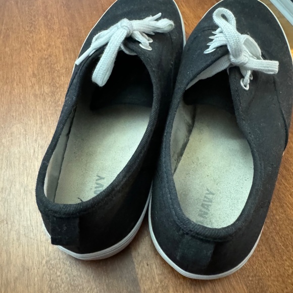 Old Navy - Mens Sneakers - Black - Size 6 - Picture 2 of 3